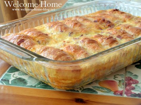 Croissant Breakfast Casserole, Best Breakfast Casserole, Making Breakfast, Croissant Breakfast, Breakfast Casseroles, Breakfast Casserole Easy, Breakfast Recipes Casserole, Breakfast Bake, Savory Breakfast