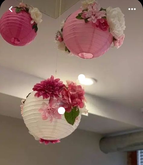 Paper Lantern Decor, Decoration Vitrine, Diy Shower, Fairy Parties, Deco Floral, Lanterns Decor, Diwali Decorations, The Ceiling, Baby Shower Diy