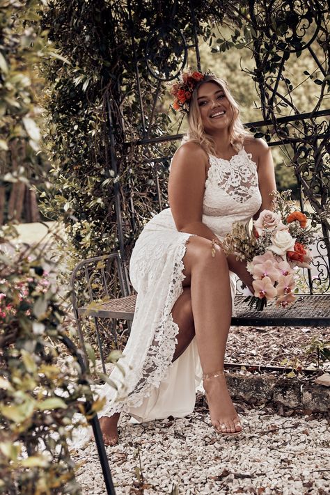 Plus Size Lace Wedding Dress, Classy Evening Gowns, Cheap Bridal Dresses, Sheath Wedding Dress Lace, Halter Wedding Dress, Plus Size Bride, Curvy Bride, Women Bride, Lace Ball Gowns