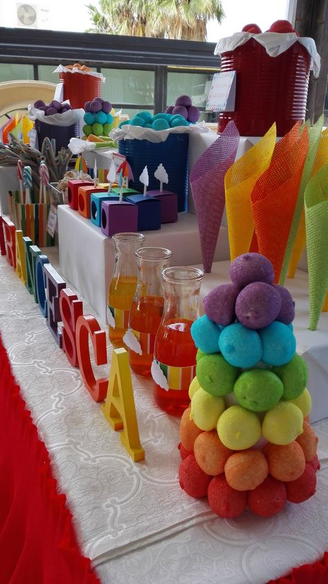 E' qui la festa! #DolciArchitetture  http://www.dolciarchitetture.net/ Rainbow Party, Rainbow, Festival