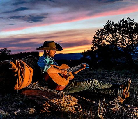 Cowboy Playing Guitar, Guy Senior Portraits, Guitar Photoshoot, Cute Cowboys, Cowboy Vibes, Boy Sport, Cowboy Photography, Senior Portraits Male, The Cowboy Way