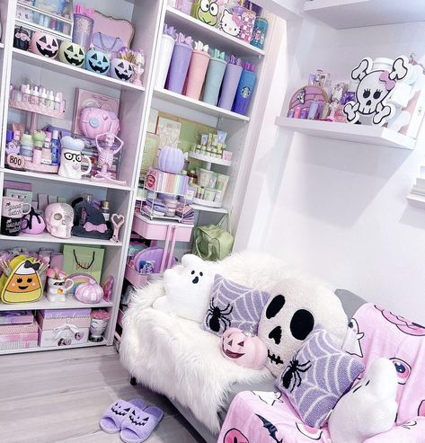 Pastel Goth Interior, Pastel Gothic Room, Pastel Goth Interior Design, Pastel Goth Bedroom Aesthetic, Pastel Goth Living Room, Pastel Goth Aesthetic Room, Pastel Goth Room Ideas, Pastel Goth Bedroom, Pastel Goth Diy