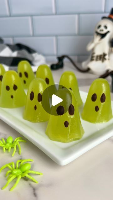 Colleen Forton on Instagram: "Jell-O Ghosts! 👻

Dye free, easy to make, and super fun!

I made these kid friendly because I knew my kids would be obsessed with these cuties, but you can totally turn these into ghost Jell-O shots, too!

You'll need 
•2 cups @unclemattsorganic no sugar added lemonade 
•1/4 tsp matcha or natural green colorant mixed with a little bit of water 
•squeeze of 1 lemon & 1 lime for a strong lemon lime flavor (or 1 tbsp honey for sweeter)
•2 tbsp grass fed beef gelatin 
•Melted dark chocolate for faces 

-Whisk 2 tbsp gelatin with 1/4 cup juice in a small bowl. -After a few minutes it will thicken into a gelatin bloom 
-Heat remaining juice & lime or honey over stove top over medium heat 
-Once heated, whisk in gelatin bloom
-Add a few drops of your green colorant Jell O Shots, Beef Gelatin, Halloween Fonts, Jell O, Spiderman Birthday, Halloween Food, Grass Fed Beef, No Sugar, Dye Free