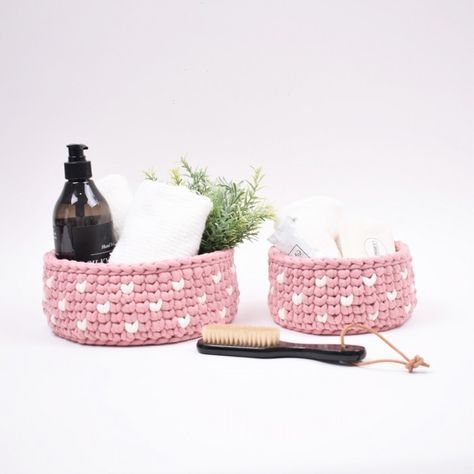 Easy crochet basket pattern