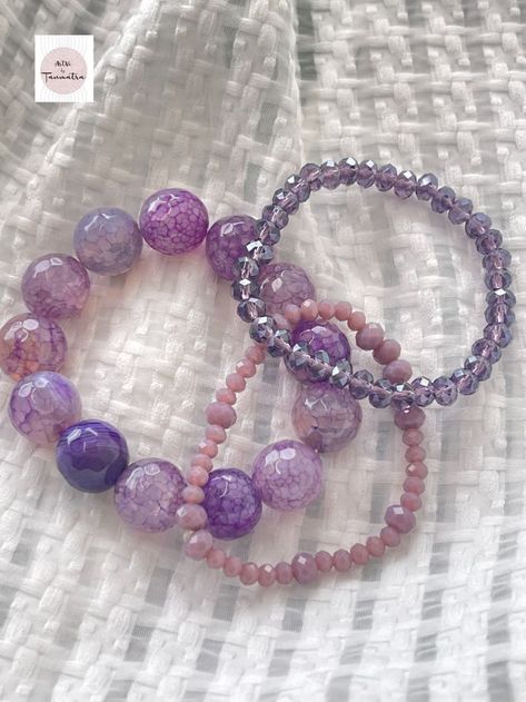 lavender Bracelet Lavender Beaded Bracelet, Lavender Bracelet, Lavender Colour, Dainty Gold Bracelet, Instagram Collage, Bracelets Diy, Science Facts, Beaded Bracelets Diy, Lavender Color