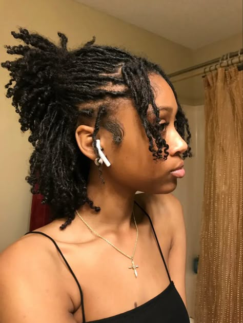 Locs Black Women Starter, Short Starter Locs Black Women, Small Locs Black Women, Locs Black Women, Short Dreadlocks Styles, Hair Tea, Pretty Braids, Loc Hairstyles, Short Locs Hairstyles