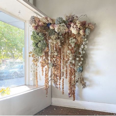 Floral Hanging Wall Decor, Wall Flower Installation, Dried Flower Photo Backdrop, Dried Floral Garland, Dried Flower Wall Installation, Wall Floral Arrangements, Dried Floral Installation, Floral Wall Installation, Dried Flower Installation