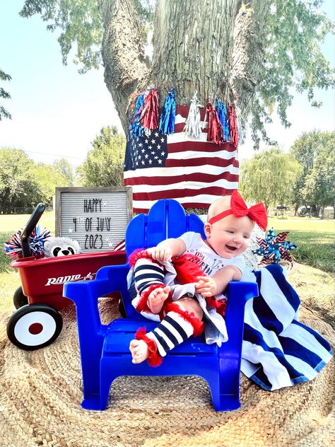 1st 4th Of July Baby Boy Pictures, 4th Of July Baby Pictures, Forth Of July Pictures Ideas Baby, One Month Old Fourth Of July, Patriotic Photoshoot Kids, Fourth Of July Milestone Picture, Patriotic Newborn Photos, 4th Of July Pics, 4th Of July Photography