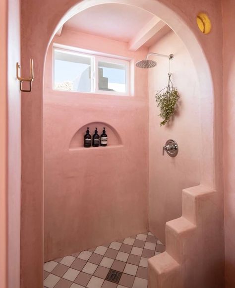 Tree Cabin, Desert Homes, Room Deco, Bathroom Inspiration Decor, Pink Bathroom, Joshua Tree National Park, Dream House Interior, Dream House Decor, Joshua Tree