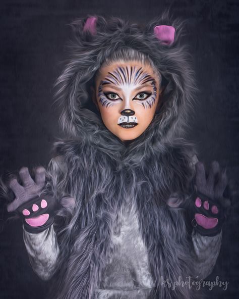 Wolf Costume Makeup, Wolf Face Painting, Wolf Halloween Makeup, Girls Wolf Costume, Werewolf Face Paint, Wolf Costume Kids, Wolf Face Paint, Big Bad Wolf Costume, Werewolf Makeup