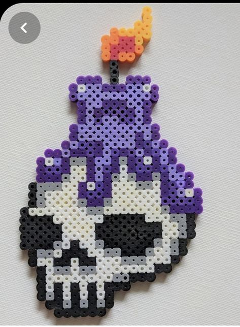 Witchy Perler Beads, Perlers Ideas, Halloween Perler, Melt Beads, Bead Templates, Melt Beads Patterns, Modele Pixel Art, Hamma Beads Ideas, Easy Perler Bead Patterns