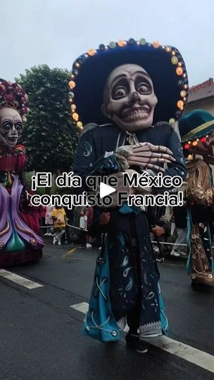 70K views · 23K reactions | México conquistó Francia con su musica, baile, gastronomía, cultura y sonrisas, en el marco del festival "Les petits pois" de la ciudad de Clamart @villedeclamart , muy cerca de París.

Calaveras, catrinas, mariachis, batucada, banda, figuras fantásticas y una serpiente gigante que hacía alusión a Quetzalcoatl, atravezaron la ciudad asombrando a chicos y grandes.

En el parque Maison Blanche y en la Mairie de Clamart, las actividades fueron muy diversas : talleres para niños, espectaculos de música y danza, presencia de los mariachis @mariachiarrierasomos y @mariachi.vivamexico.deparis, maquillaje, degustación de la gastronomía mexicana con la panaderia @sweetromanceparis y los tacos de @missluckytacos.

¡Un día increible que comenzó con lluvia y terminó ilumina June 1, Festival, On Instagram, Instagram