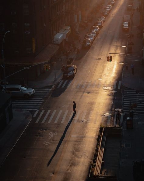 Cimorelli, Dark City, Nyc Street, Neo Noir, Street Photographers, Foto Ideas Instagram, Cinematic Photography, City Photography, New York Street