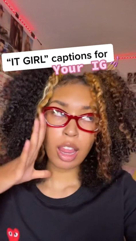 It Girl Captions, Selfie Ideas Instagram At Home, Cute Insta Captions, Dope Captions For Instagram, Instagram Feed Tips, Selfie Tips, Witty Instagram Captions, Short Instagram Captions, Instagram Captions For Selfies