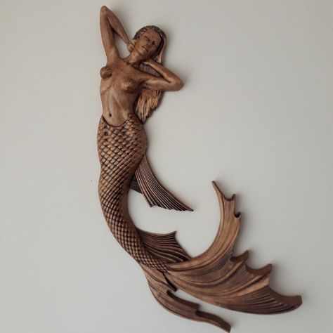 Mermaid Wood Carving, Mermaid Carving, Wood Mermaid, Mermaid Wood, Wooden Mermaid, Art Sculpture En Bois, Woodworking Art Ideas, Carved Mermaid, Mermaid Sculpture