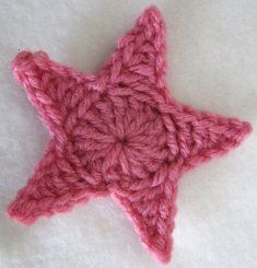 Crocheted Star, Crochet Appliqué, Crochet Star Patterns, Ocean Stuff, Diy Tricot, Crochet Embellishments, Baby Theme, Wiccan Symbols, Crochet Star