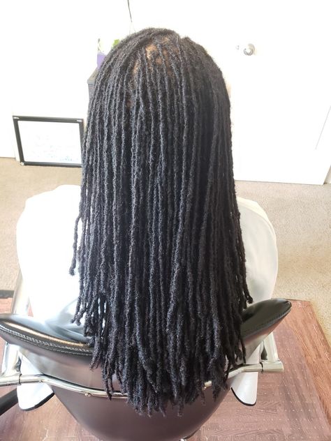 Interlocked Locs, Locs Aesthetic, Interlocking Locs, Box Braids Natural Hair, Micro Locks, Locs Long, Locs Natural, Micro Locs, Beautiful Dreadlocks