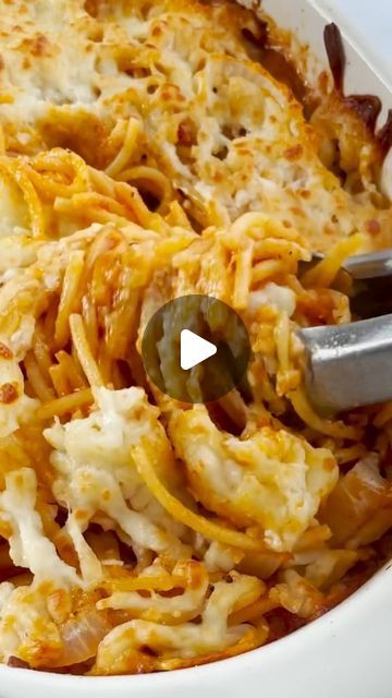 Mediterranean Diet Recipes on Instagram: "Oven Baked Spaghetti fooddolls
--------------------
🙋‍♀️Tag your friens if you want them to try the Mediterranean Diet
🥦 Follow my my page to get:
 👉Mediterranean Diet recipes 🥗
 👉Young and healthy life style 🙆‍♀️
--------------------
#mediterranean#mediterraneo#mediterraneanfood#healthy#healthyfood#healthylifestyle#healthyeating#healthyliving#healthyrecipes#healthylife#healthybreakfast#glutenfree#greekfood#healthyfood#delicious#healthyeating#diet#eatclean#recipe#recipes#asmrfood#foodideas#yummy#easyrecipe#goodmoodfood" Oven Baked Spaghetti, Spaghetti Dishes, Pan Dinners, The Mediterranean Diet, Pasta Dinners, Baked Spaghetti, My My, Mediterranean Diet Recipes, Wonderful Life