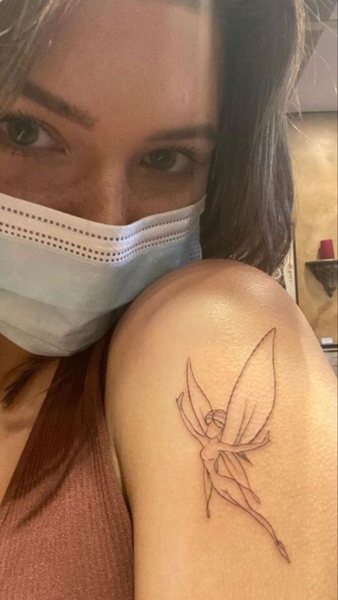 Dr Tattoo, Fairy Tattoo Designs, Cute Tiny Tattoos, Fairy Tattoo, Poke Tattoo, Dainty Tattoos, Dope Tattoos, Little Tattoos, Dessin Adorable