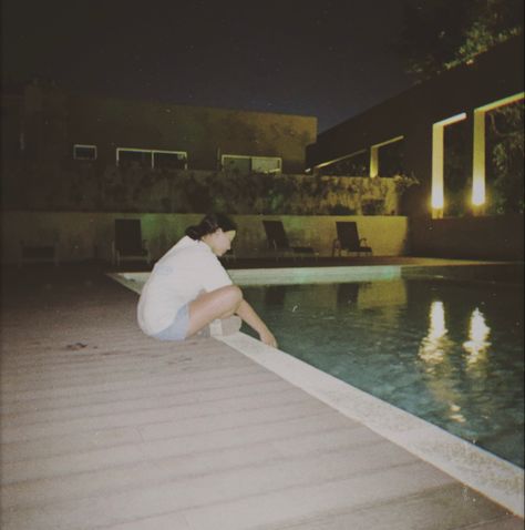 Pool Aesthetic Night, House Photoshoot, Soul Aesthetic, Pool Aesthetic, Pool At Night, Americana Aesthetic, Pool Photography, Exposure Therapy, Pool Boy