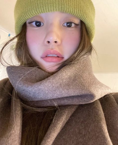 pretty girl aesthetic ulzzang girl korean cute makeup winter Uzzlang Girl, December 11, 가을 패션, I Love Girls, Color Code, Girl Icons, Ulzzang Girl, Pretty Face