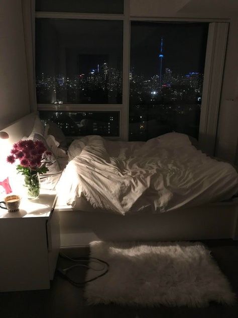 City Bedroom, Apartment View, Apartment Aesthetic, Aesthetic Rooms, Pretty Room, Dreamy Room, Dream Apartment, Apartment Inspiration, Cozy Room