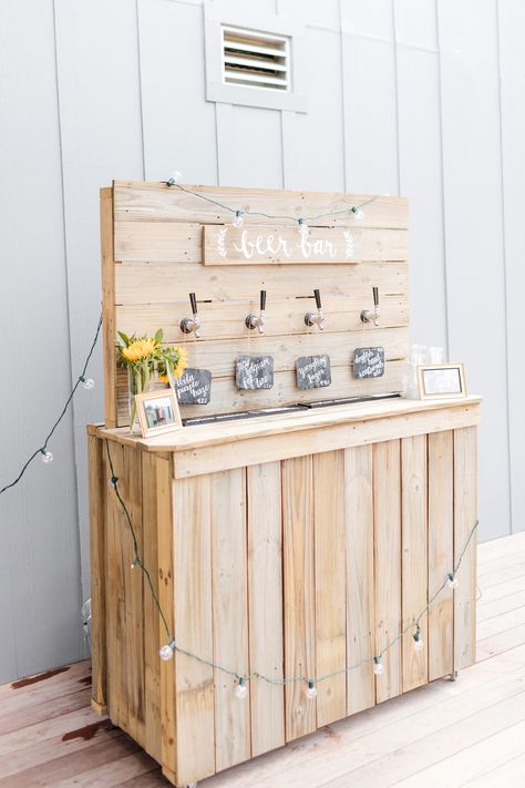 Diy Beer Bar Wedding, Wedding Beer Tap, Wedding Beer Station, Diy Beer Bar, Wedding Keg, Diy Beer Tap, Beer Bar Wedding, Beer Bar Ideas, Craft Beer Wedding