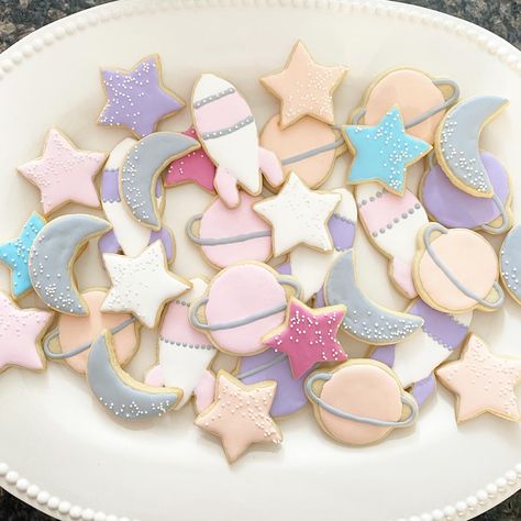 Four The Stars Birthday, Two The Moon Birthday Cookies, Girly Astronaut Party, 2 The Moon Birthday, Over The Moon Party Theme, Girly Space Themed Birthday Party, Pink Space Birthday Party, Pink Space Party, Girly Space Party