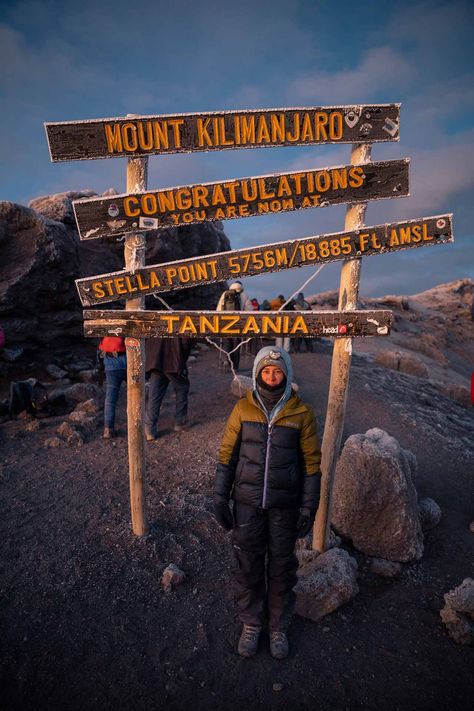 Hiking Kilimanjaro Lemosho Route: All You Need To Know! 46 Travel Tips And Tricks, Mount Kilimanjaro, Adventure Guide, Adventure Aesthetic, Gap Year, Shooting Photo, To Infinity And Beyond, Future Travel, Gym Yoga