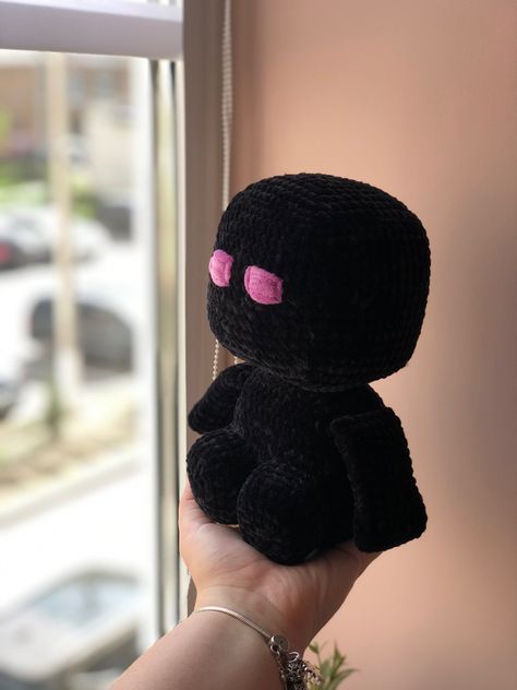 Enderman Crochet Pattern, Crochet Enderman, Dsmp Crochet, Enderman Plush, Minecraft Crochet Patterns, Minecraft Crochet, Plush Crochet Pattern, Diy Knitting Projects, Minecraft Enderman