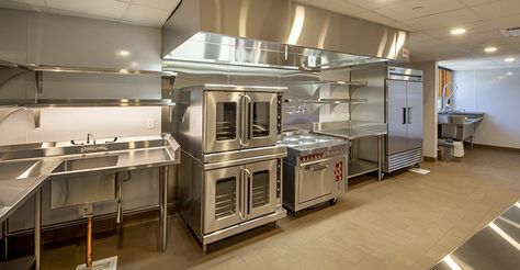 10 top Food Management onsite food service stories from the past decade Small Commercial Kitchen, Commerical Kitchen, Professional Kitchen Appliances, Commercial Kitchen Appliances, Combi Oven, Commercial Kitchen Equipment, Service Kitchen, Kitchen Sale, Global Recipes