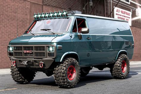 This 1980's GMC Vandura is the Ultimate Fully-Fortified Adventure Van! Gmc Vandura, A Team Van, Wooden Cafe, Kombi Motorhome, Gmc Vans, Adventure Van, Vw Lt, Duramax Diesel, Chevy Van