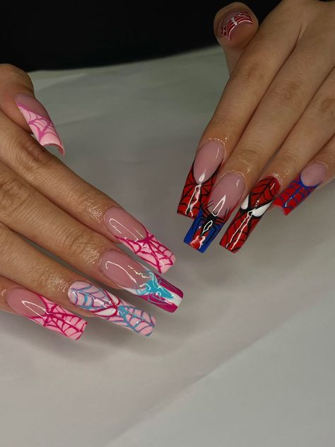 spiderman nails @ thenailzbyg on insta Spiderman Nails Acrylic, Nails Spiderman, Spiderman Nails, Marvel Nails, Old Horror, Oval Acrylic Nails, Gel X Nails, X Nails, Band Nails