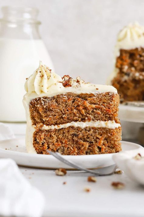 Our soft, fluffy Gluten-Free Carrot Cake recipe is made with two beautiful layers and an easy cream cheese frosting that make it feel special for any occasion. This carrot layer cake is the perfect gluten-free Easter dessert or spring treat for baby showers, spring parties, or celebrations. It's also an amazing gluten-free birthday cake! Don't miss our tips for decorating in the post! Cheesecake Factory Carrot Cake, Gluten Free Carrot Cake Recipe, Red Velvet Cheesecake Cake, Cheesecake Cake Recipes, Carrot Cake Recipe Easy, Carrot Cakes, Cake Calories, Gluten Free Carrot Cake, Carrot Cake Cheesecake