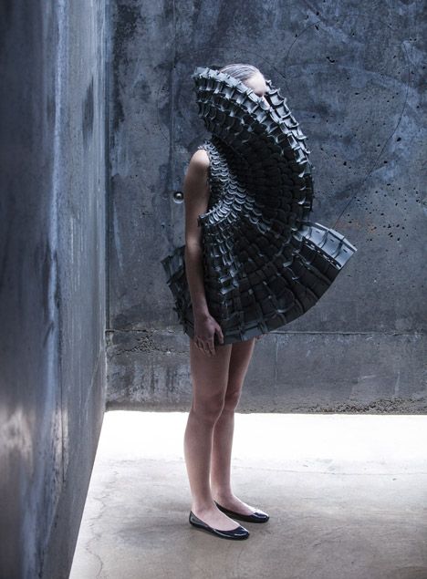 Object 12-1 by Matija Cop Mode Edgy, Structured Fashion, Architectural Fashion, Structural Fashion, Sculptural Fashion, Conceptual Fashion, Geometric Dress, 3d Fashion, Futuristic Fashion