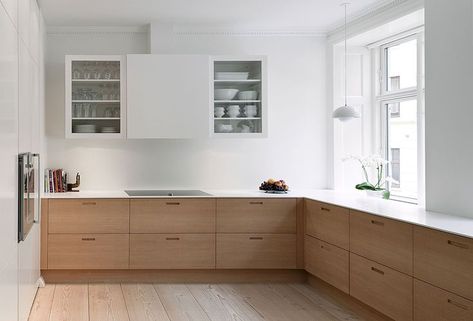 Modern Scandinavian Kitchen, Contemporary Kitchen Decor, Scandinavian Kitchen Design, Kabinet Dapur, Scandinavian Kitchen, Kitchen Dinning, Kitchen Room Design, Kitchen Inspiration Design, Kitchen Diner