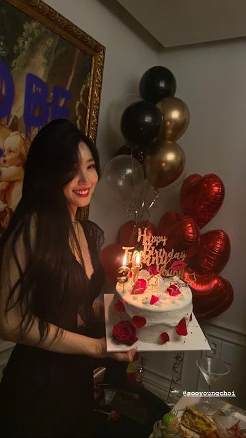 Tiffany updates with pictures from her Birthday party! - Wonderful Generation Tifanny Snsd, Giveaway Ideas Birthday, Tiffany Birthday Party, Tiffany Birthday, Tiffany Young, 21st Birthday Decorations, Cute Birthday Pictures, Snsd Tiffany, Birthday Balloon Decorations