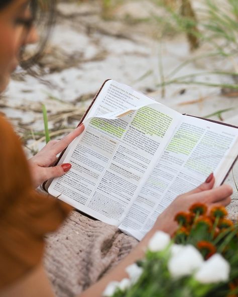 @victoriagandul radiates the love of Christ and joy of the Lord! I’m so happy I get to finally share these with y’all 🤩 this photoshoot was nothing less than amazing! a Bible study session with the lighthouse view!? incredible. I’d love to shoot more sessions like these! 🥰 #photography #beachphotoshoot #christianphotographer #lighthousebeach #candidphotography #miami Senior Picture Ideas With Bible, Christian Photoshoot Ideas, Study Photoshoot, Senior Pictures With Bible, Bible Senior Pictures, Bible Photoshoot, Christian Photoshoot, Bible Photography, Sr Pictures