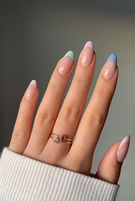 Nail Designs and Ideas You Are Going To Love Nail Art For Spring, Cute Summer Nail Ideas, Art For Spring, Cute Nail Ideas, Short Oval Nails, Pastel Nail Art, Navy Nails, Simple Spring Nails, Pastel Nails Designs