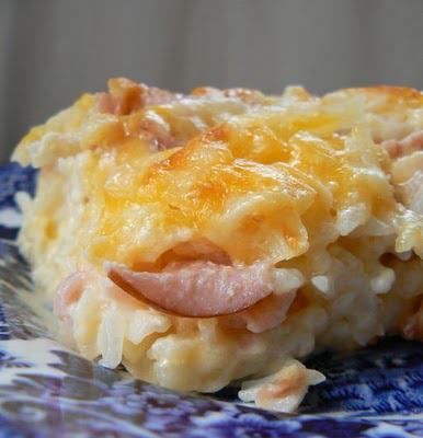 Cheesy Canadian Bacon & Hashbrown Casserole from Texas Recipes Ham Hash, Basic Breakfast, Cheesy Ham, Ham Casserole, Hash Brown Casserole, Ham Cheese, Hash Brown, Ham Recipes, Think Food