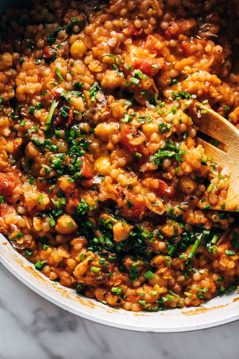 Tomato Pearl Couscous, Pearl Couscous Recipes Dinner, Couscous Recipes Pearl, Pearled Couscous Recipes, Couscous Skillet, Couscous Meals, Parmesan Couscous, Veggie Couscous, Pearled Couscous