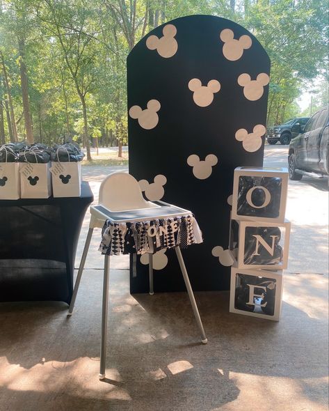 One Mickey Mouse Birthday, Mickey Mouse 1sr Birthday Party, Disneyland Party Favor Bags, Mickey Neutral Birthday, Mickey Birthday Backdrop, Aesthetic Mickey Mouse Birthday Party, Mickey Bday Party, Mickey Mouse Birthday Neutral, Boho Mickey Mouse Party