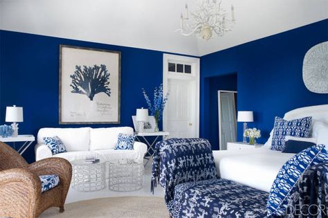 Stunning blue room inspiration Royal Blue Bedrooms, Blue Painted Walls, Interior Design Per La Casa, Hamptons House, Blue Home Decor, White Living, White Living Room, Blue Living Room, Blue Rooms