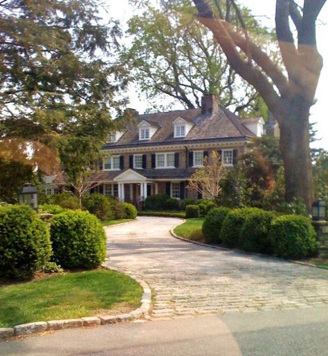 High Street Market: Stalking Chestnut Hill Thanks for posting, moved from this area to FL. Miss the charm of the Philly suburbs... Don't miss the snow! Pretty Brick Houses, Classic Brick House Exterior, Paved Driveways, Landscape Edging Stone, Colonial House Interior, Paved Driveway, Brick Houses, Chestnut Hill, Street Market