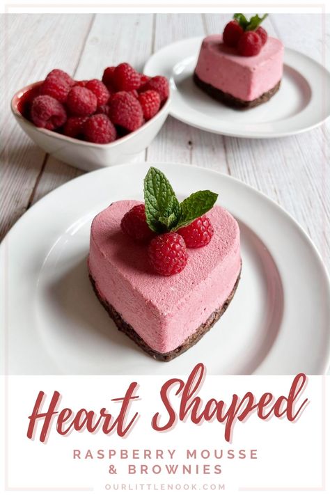 Strawberry Valentines Desserts, Valentines Individual Desserts, Valentines Mousse Dessert, Christmas Desserts Mousse, Valentine Party Desserts, Valentines Day Food Desserts, Valentines Entree Ideas, Raspberry Valentine Desserts, Valentines Dessert Recipes Easy