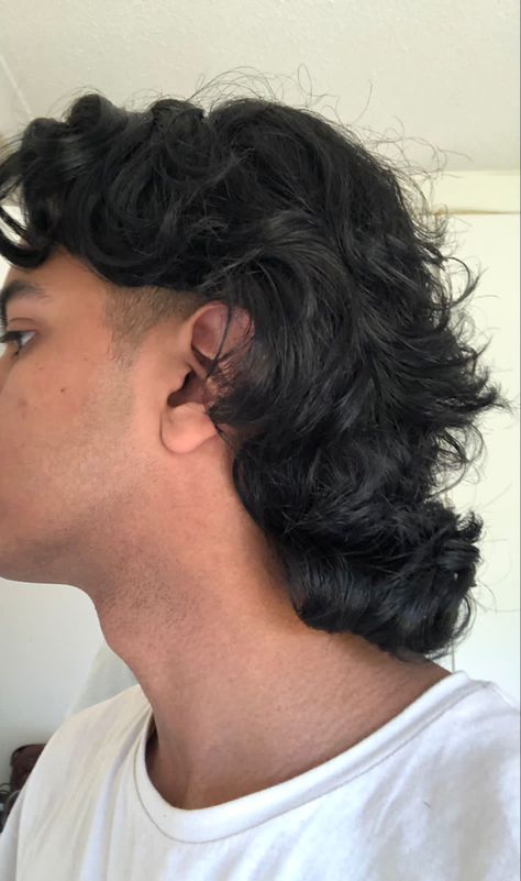 Mens Hairstyles Shoulder Length, Mullet Hairstyle Mens Long Hair, Curly Hair Shaved Sides Men, Curly Shullet, Modern Mullet Hairstyle, Trendy Mullet, Perm Hair Men, Long Hair Shaved Sides, Modern Mullet Haircut