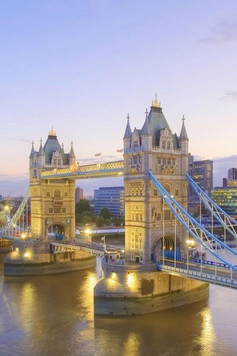 London bridge Places To Visit In London, Bridge Wallpaper, London Wallpaper, Study In London, Most Beautiful Places To Visit, Handy Wallpaper, Bridge Photography, Tower Bridge London, London Pictures