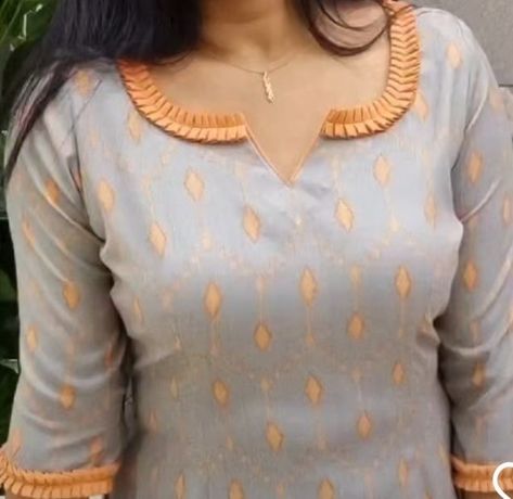 Salwar Dress Neck Designs, Round Nack Desine Kurti, New Model Kurthi Neck, Salwar Stiching Patterns, Cotton Kurta Stitching Ideas Neck, Churidar Stiching Designs, Boat Neck Kurti Design Cotton, Sudithar Neck Design Cotton, Cotton Dress Neck Designs Pattern