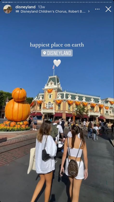 Disneyland Ig Stories, Disneyland Story Instagram, Disney Ig Story, Disney Insta Story, Disney Story Instagram, Disneyland Instagram Stories, Disney Paris Aesthetic, Disney Instagram Story, Disney Poses