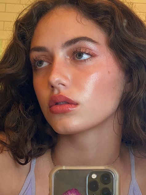 Warm Glowy Makeup, Light Academia Makeup Looks, Mediterranean Makeup Looks, Natural Earthy Makeup, Ingenue Makeup Archetype Tutorial, Soft Cottage Core Makeup, Simple Fairycore Makeup, Ethereal Makeup Aesthetic, Fierce Ingenue Makeup